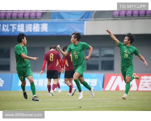 4月20日精彩足球比赛回顾与精彩瞬间分析